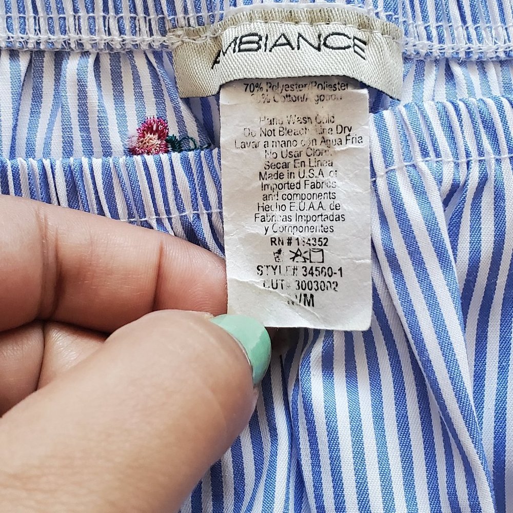 Embroidery Spring/Summer Blouse - Picture 4 of 5
